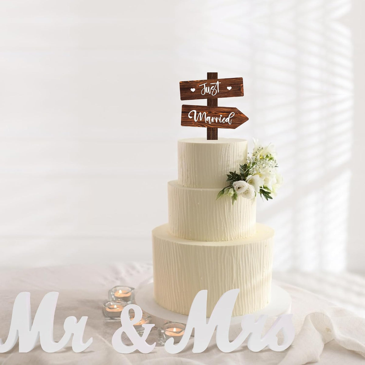 Just Married Banner & Table Sign Set