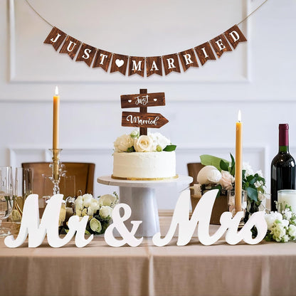 Just Married Banner & Table Sign Set