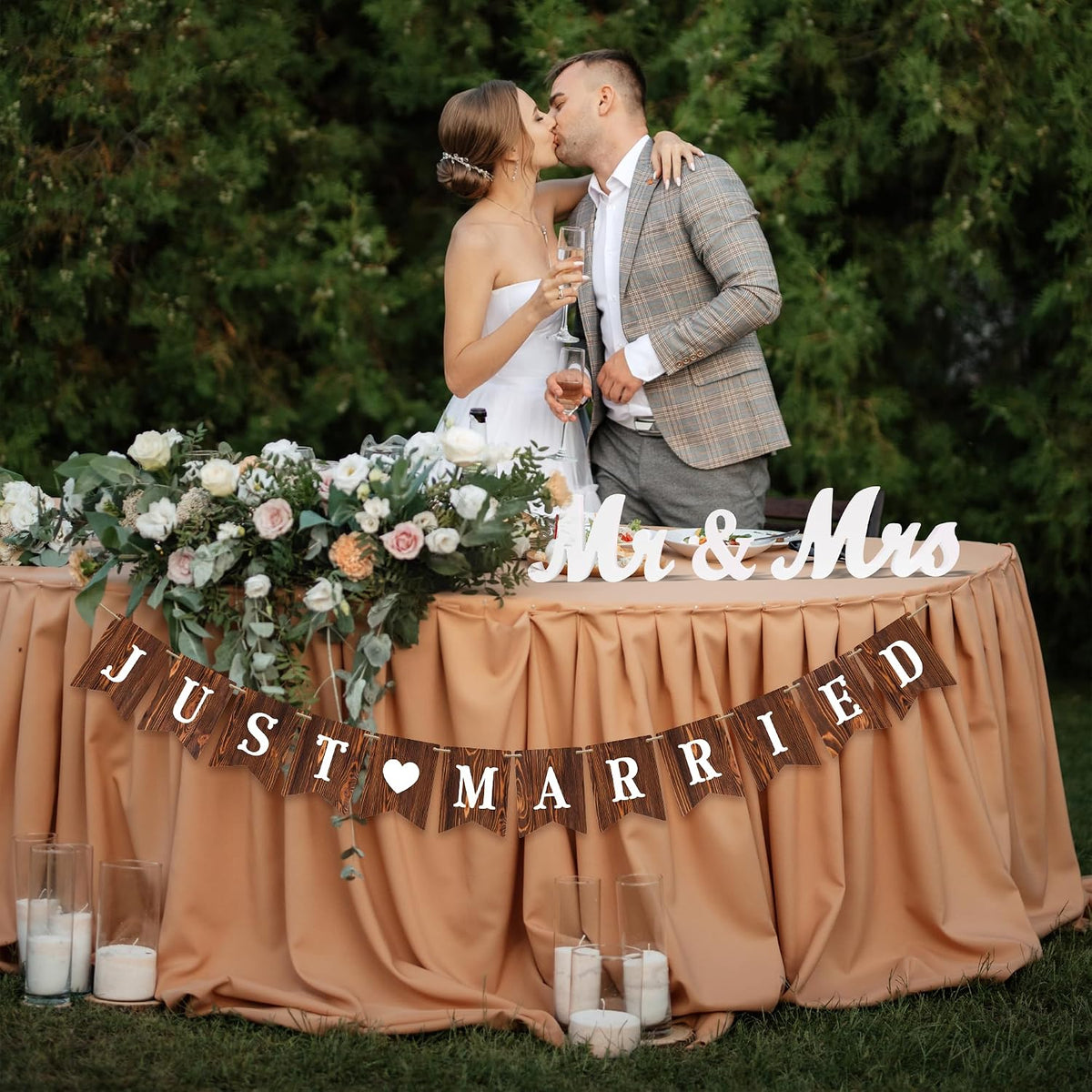 Just Married Banner & Table Sign Set