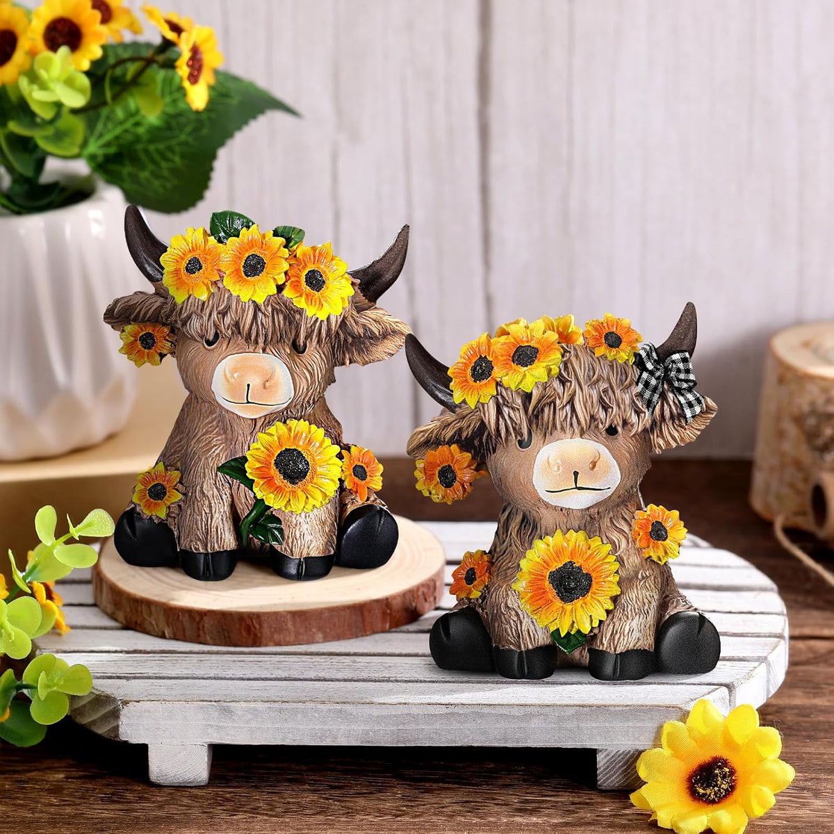 Highland Cow Figurines, Sunflower Resin Statue Set
